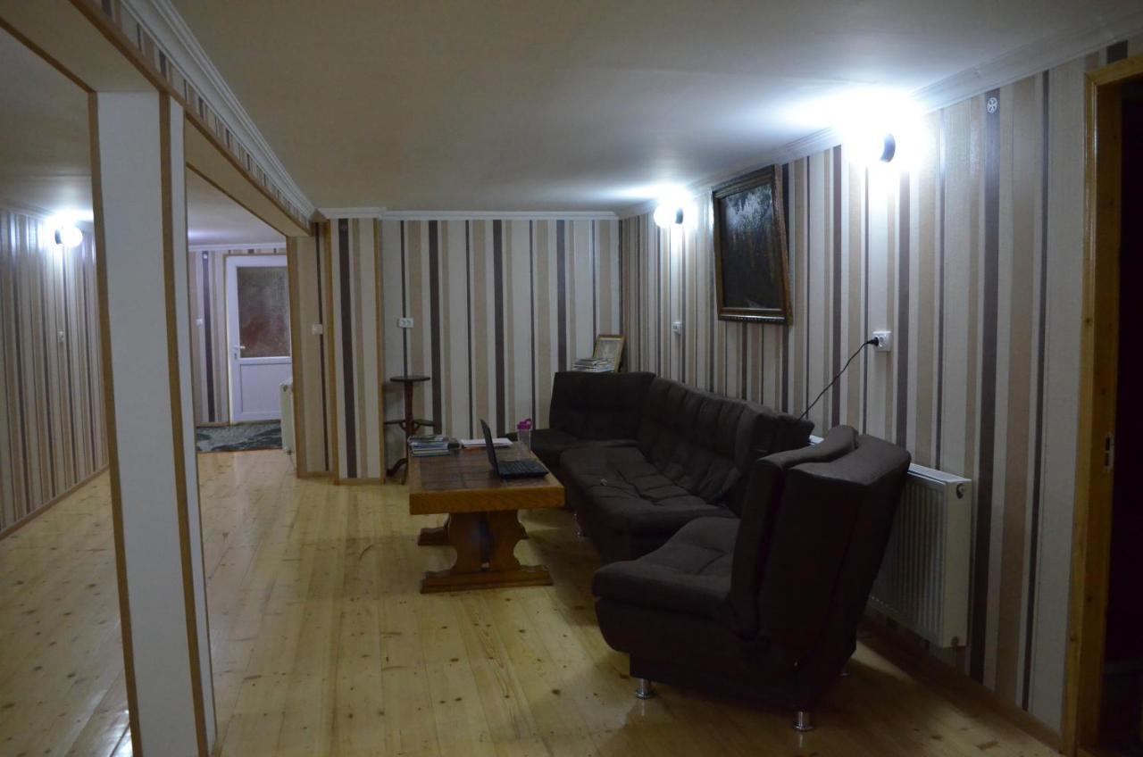 Guesthouse Qarim Μέστια Εξωτερικό φωτογραφία