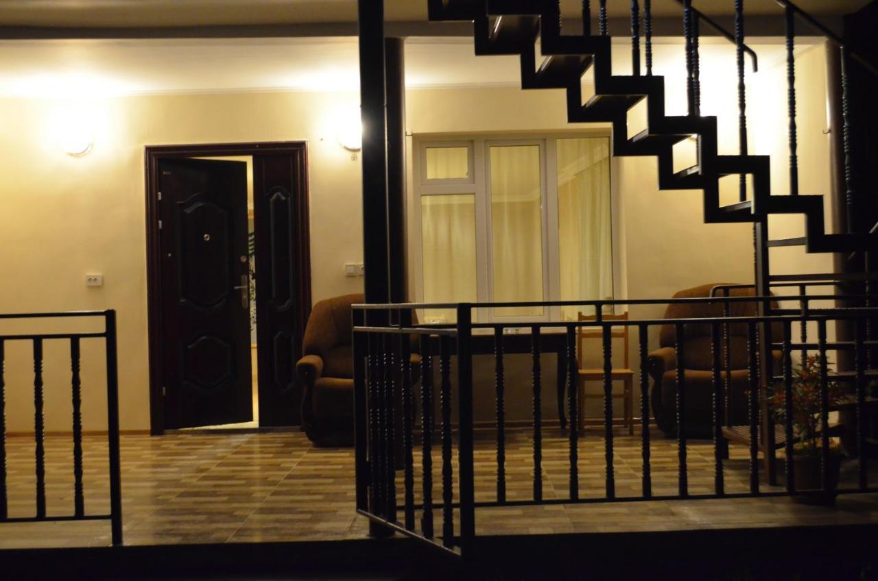 Guesthouse Qarim Μέστια Εξωτερικό φωτογραφία