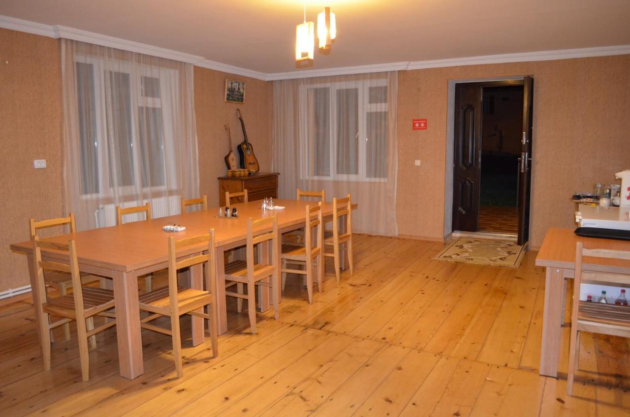 Guesthouse Qarim Μέστια Εξωτερικό φωτογραφία