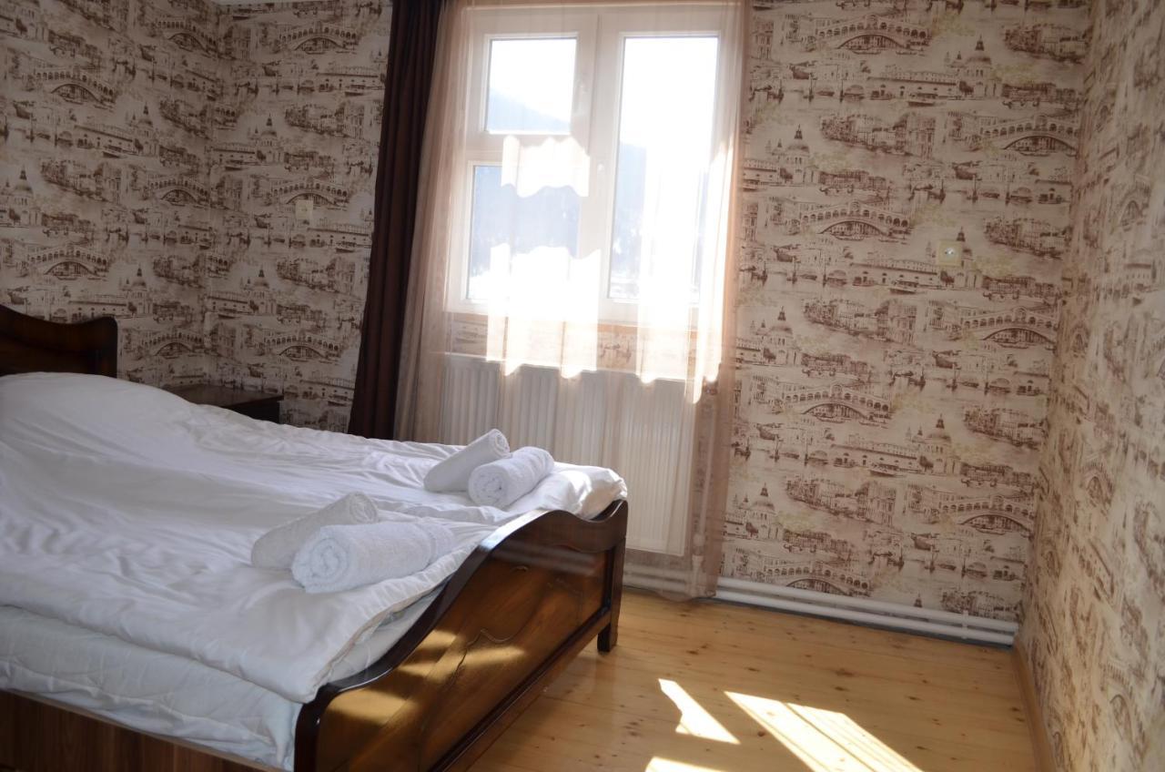 Guesthouse Qarim Μέστια Εξωτερικό φωτογραφία