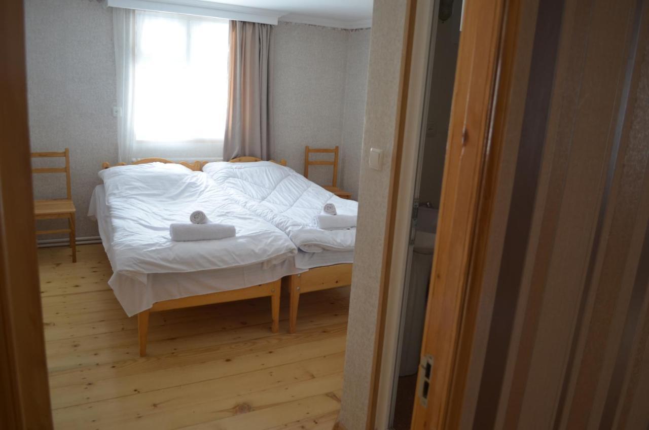 Guesthouse Qarim Μέστια Εξωτερικό φωτογραφία