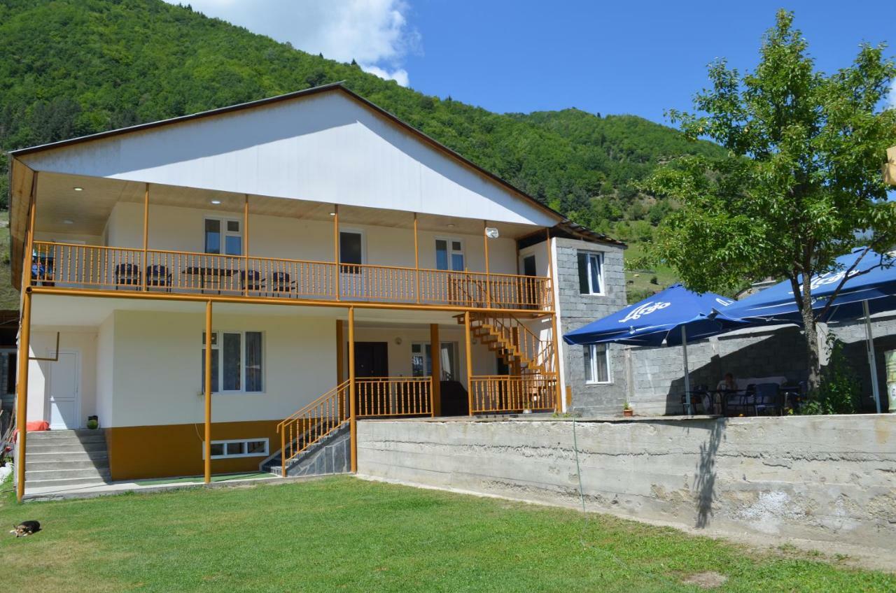 Guesthouse Qarim Μέστια Εξωτερικό φωτογραφία
